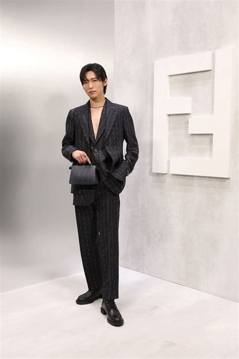 fendi 服 メンズ